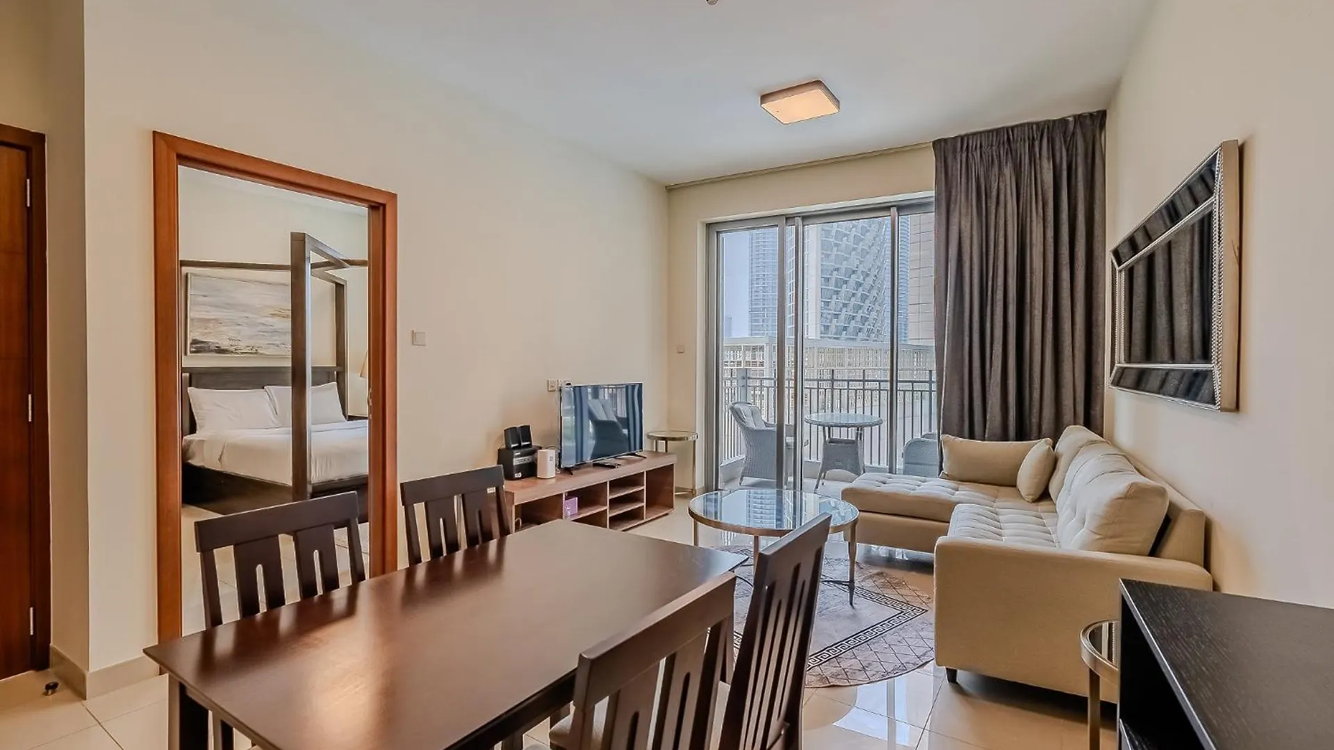 Spacious 1Bdr Apartment I Standpoint Tower I Downtown Dubai