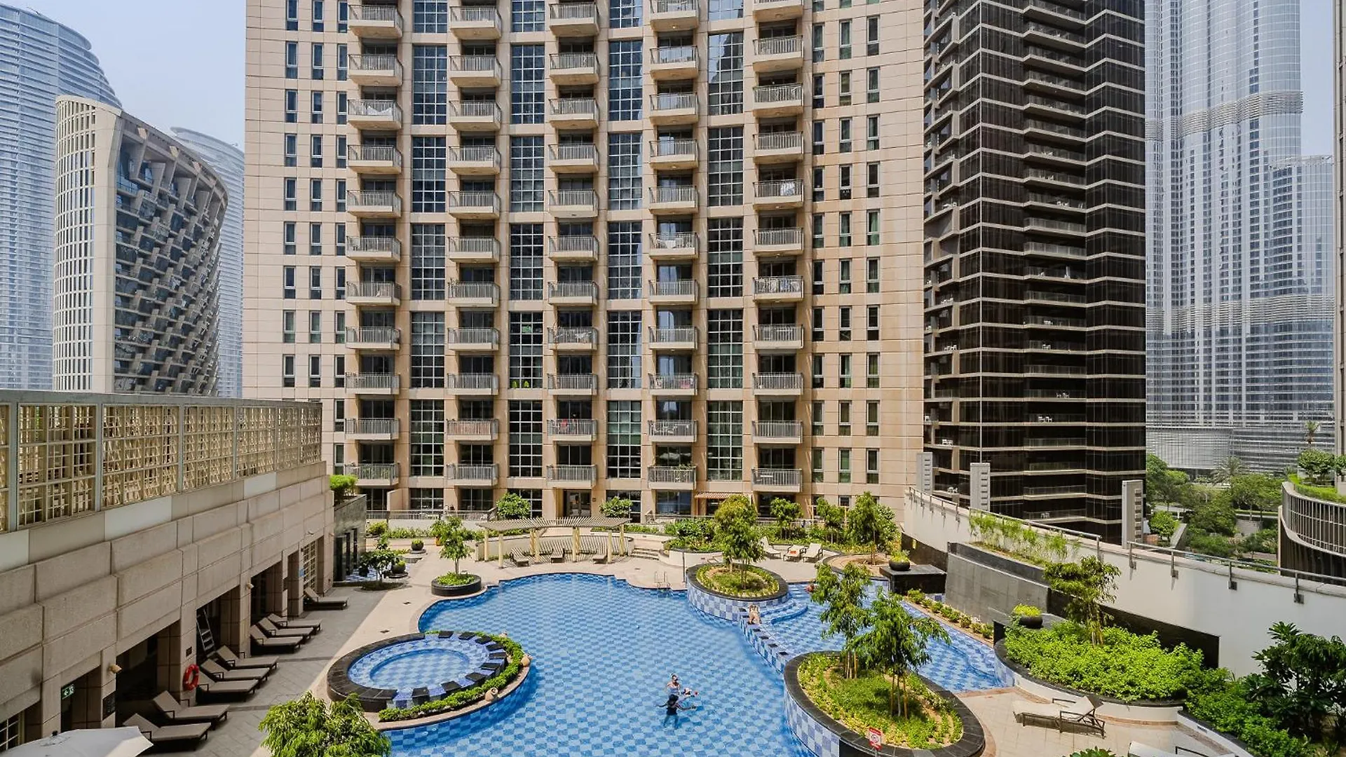 Spacious 1Bdr Apartment I Standpoint Tower I Downtown Dubai